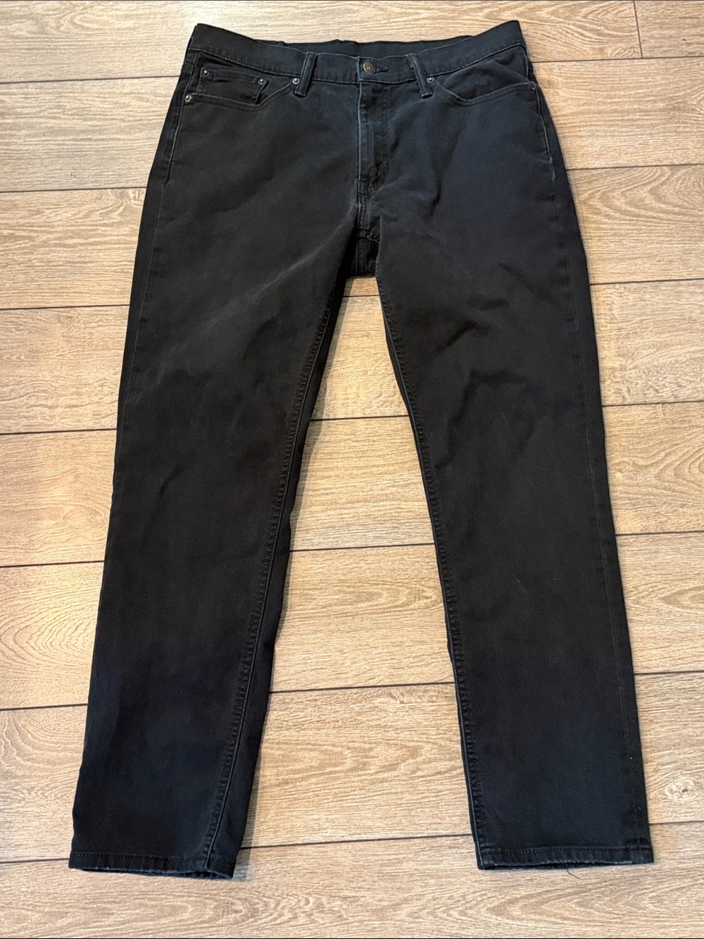 Levi's Women's Black Straight-Leg Jeans 33x32